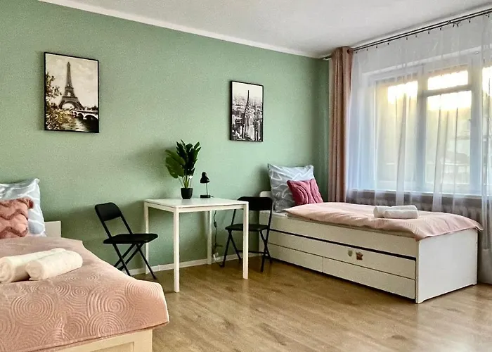 Beautiful Rooms In Szczecin - Parking Gratis